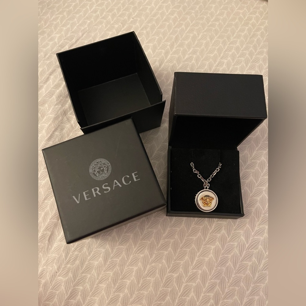 Versace women’s necklace
